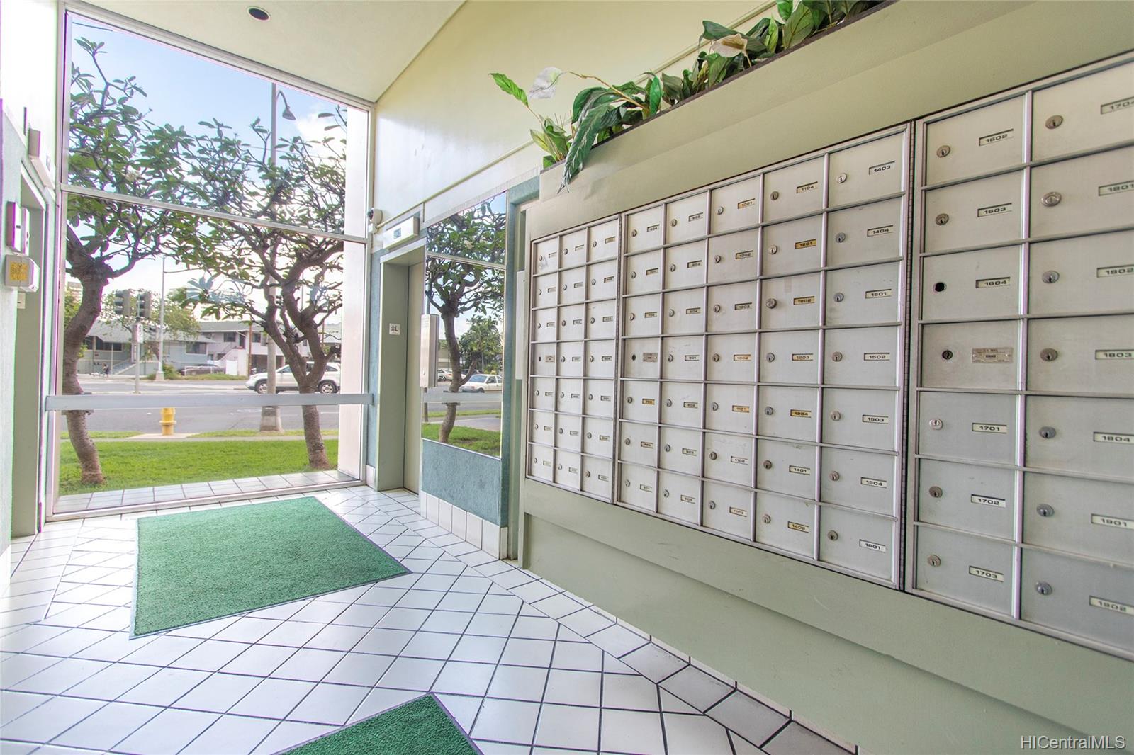 2439 Kapiolani Boulevard  Unit 101
