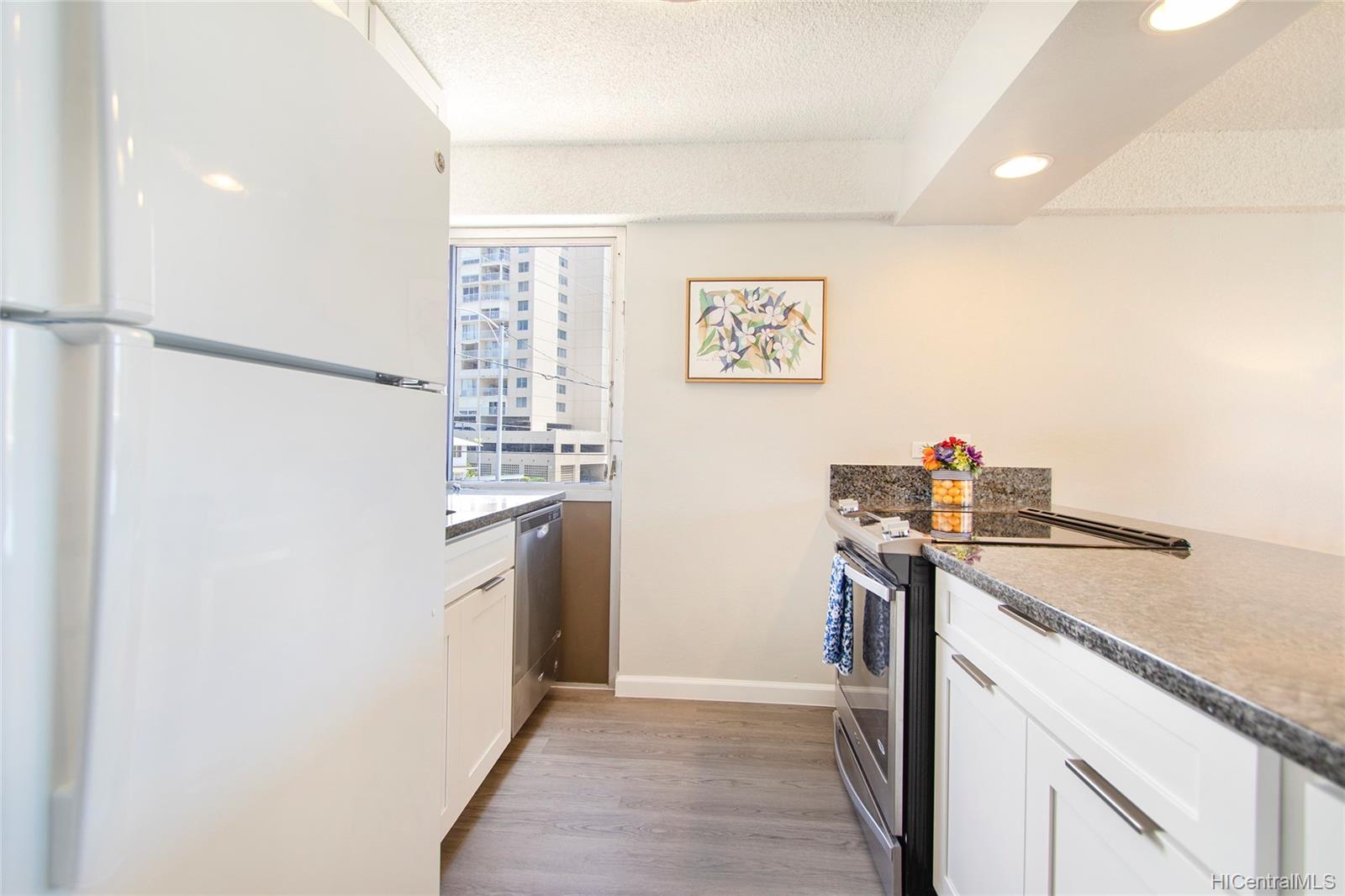 2439 Kapiolani Boulevard  Unit 101