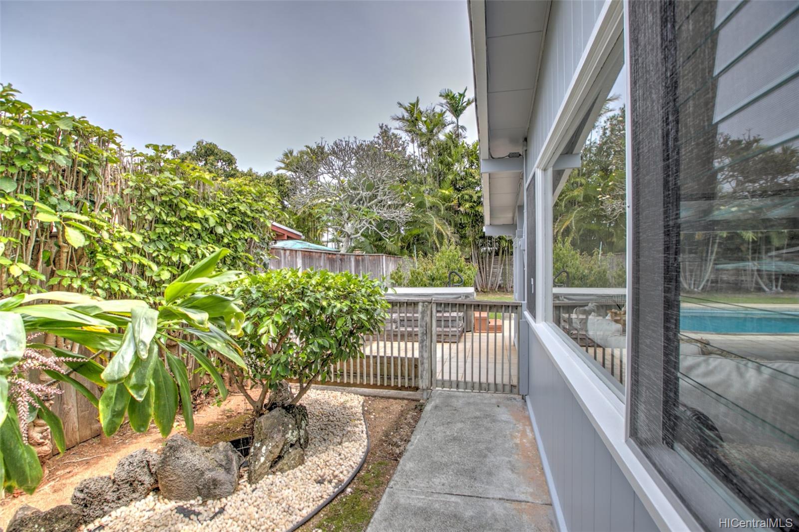 533 Iana Street
