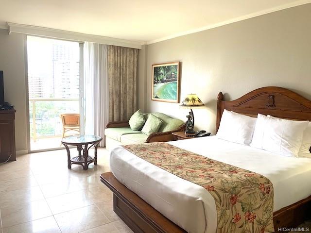 2045 Kalakaua Avenue  Unit 802