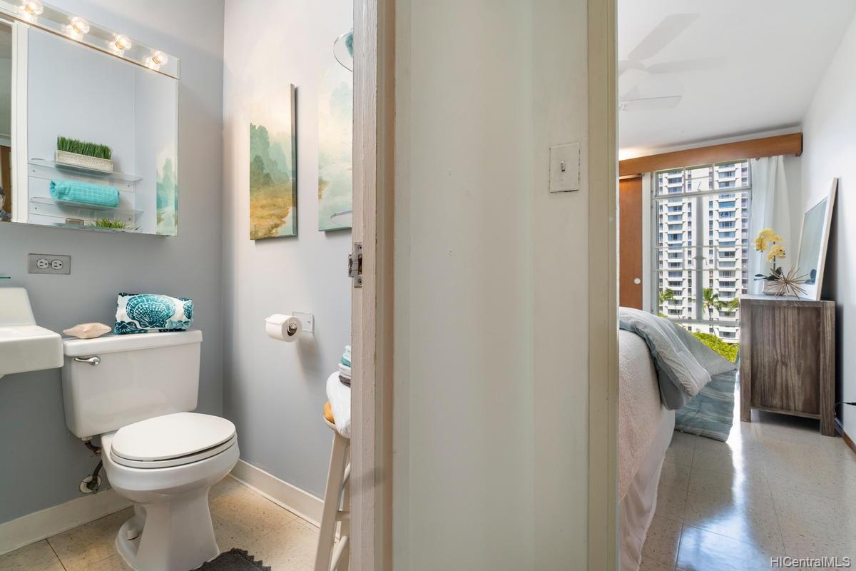 1511 Nuuanu Avenue  Unit 724