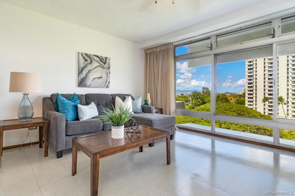1511 Nuuanu Avenue  Unit 724