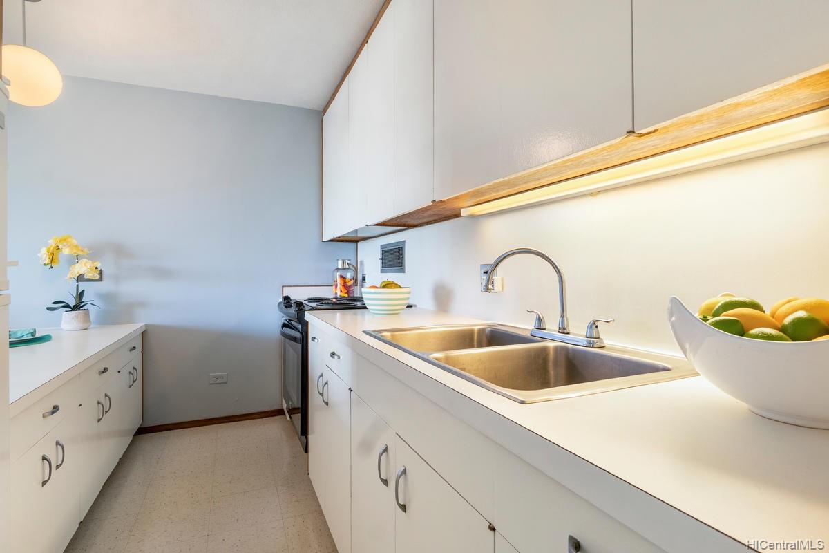 1511 Nuuanu Avenue  Unit 724