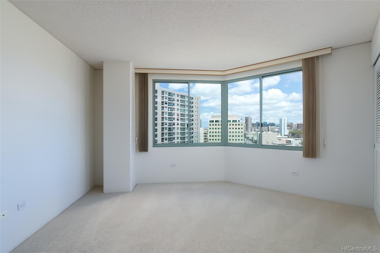 1314 Kalakaua Avenue  Unit 912