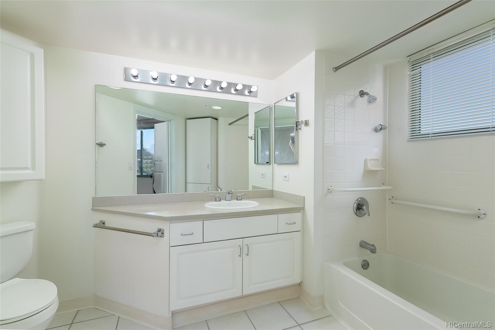 1314 Kalakaua Avenue  Unit 912