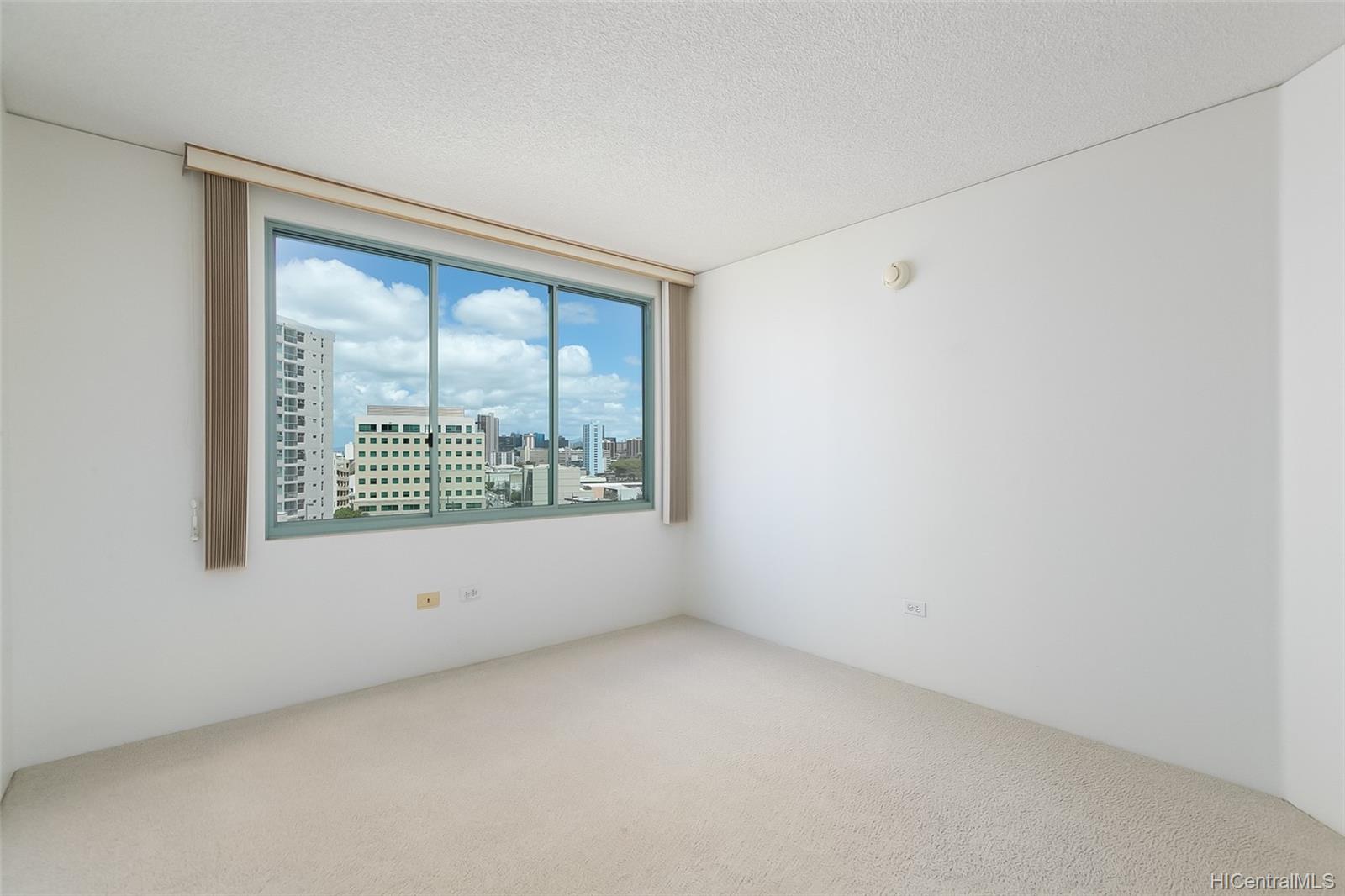 1314 Kalakaua Avenue  Unit 912