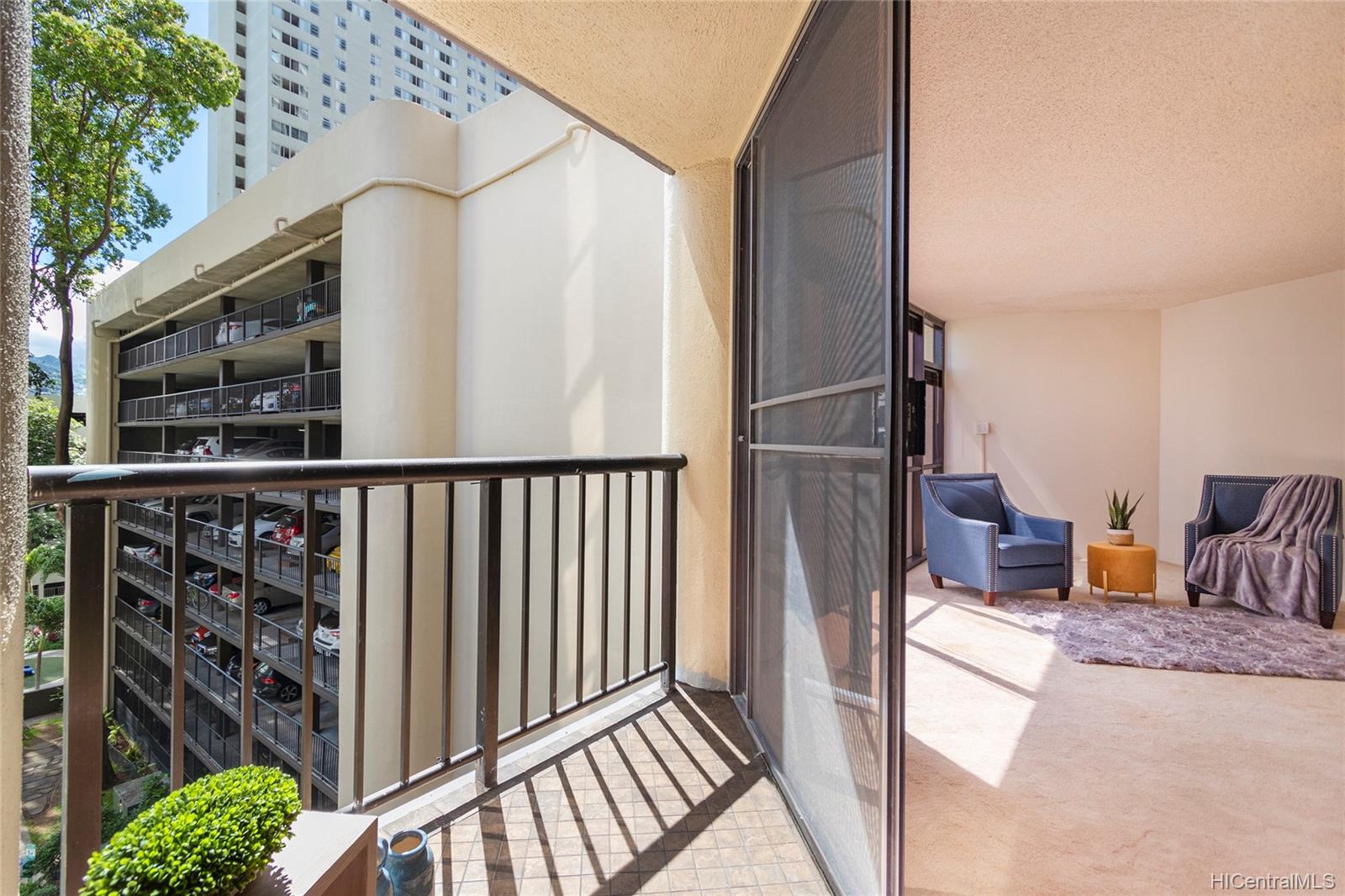 60 N Beretania Street  Unit 506