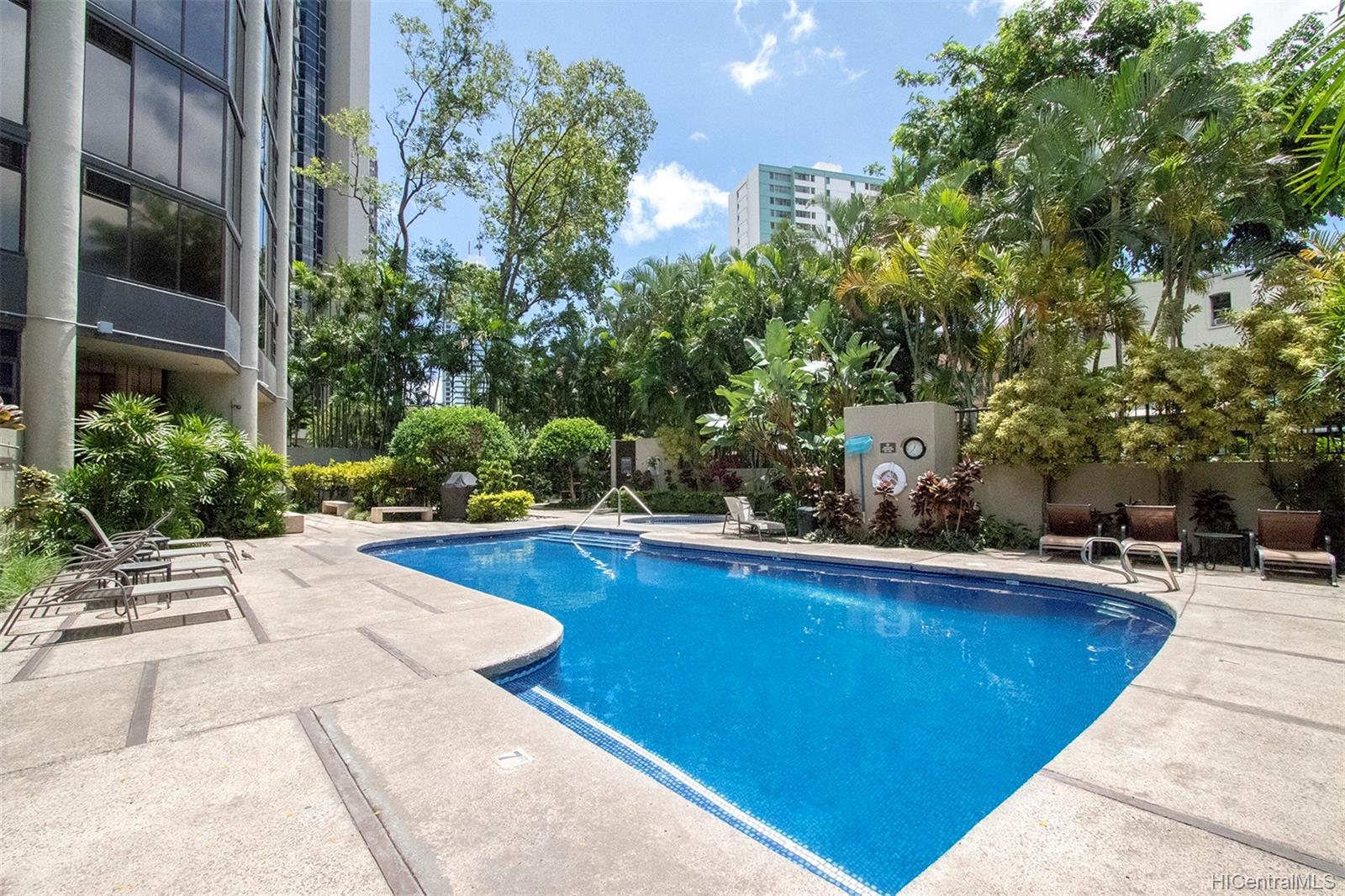 60 N Beretania Street  Unit 506