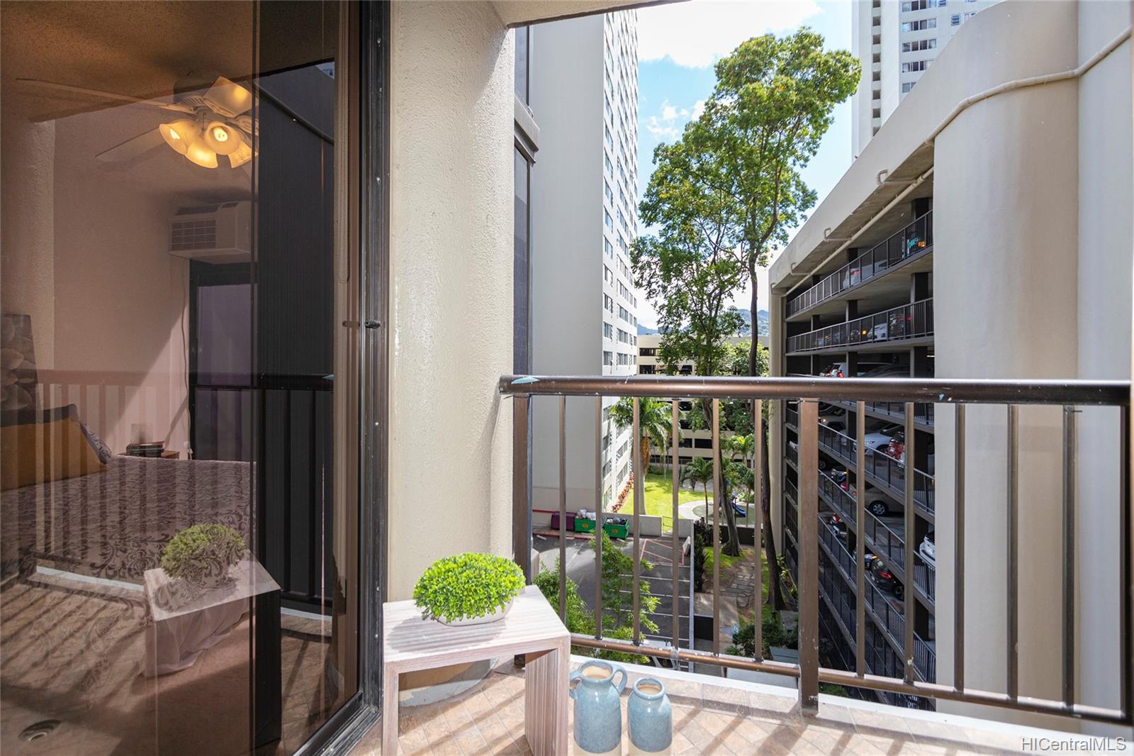 60 N Beretania Street  Unit 506