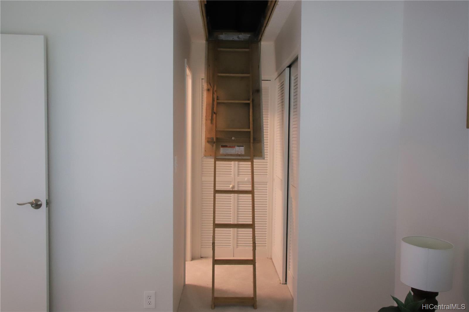 94-1351 Kulewa Loop  Unit 17U
