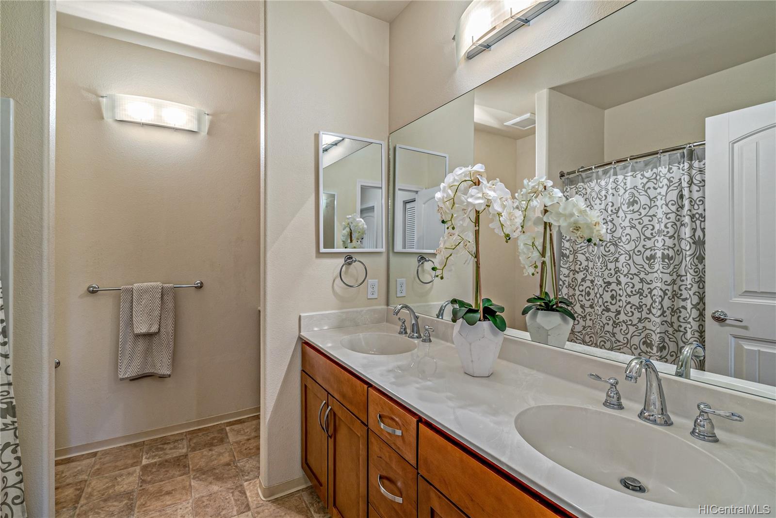 1143 Kakala Street  Unit 302