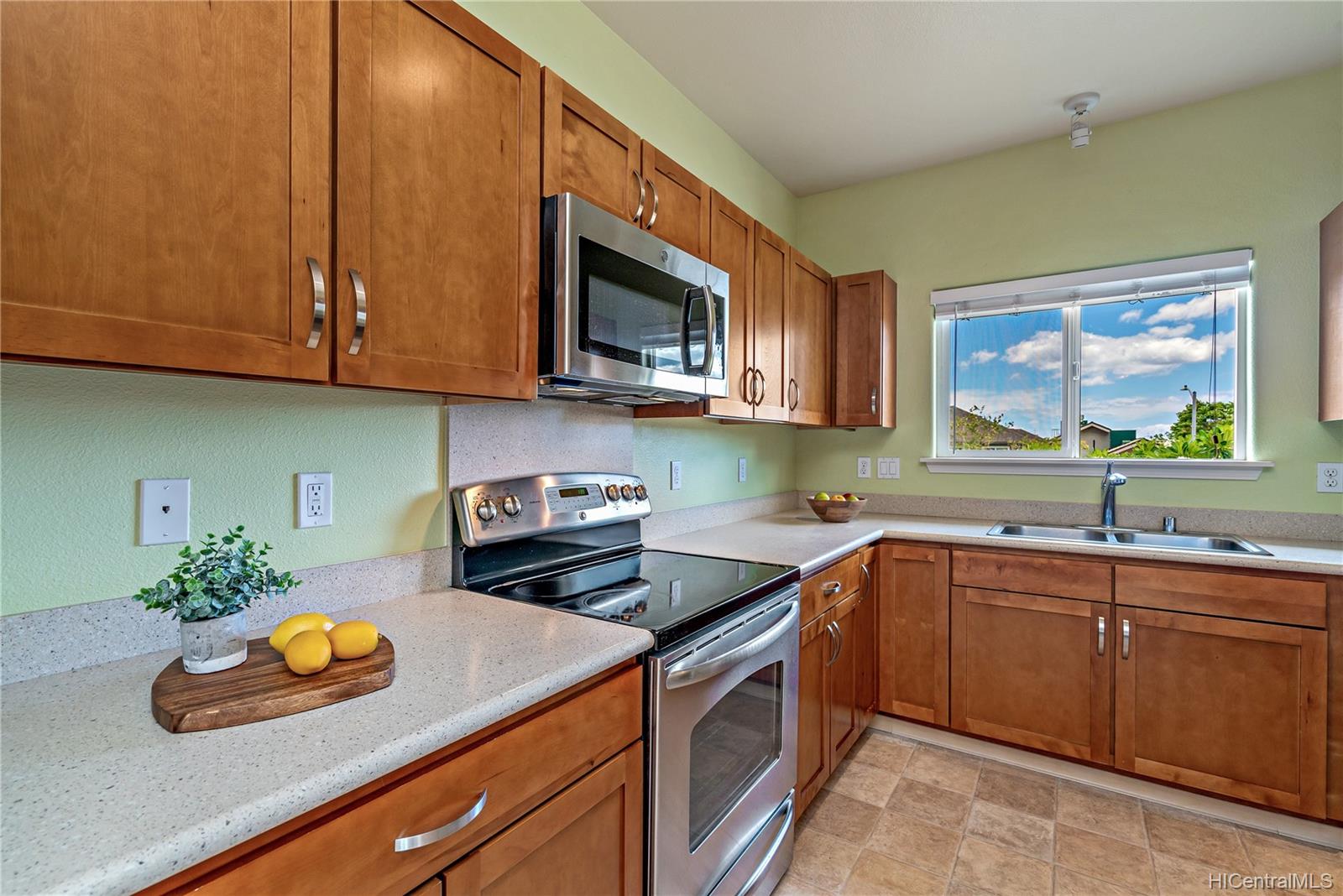 1143 Kakala Street  Unit 302