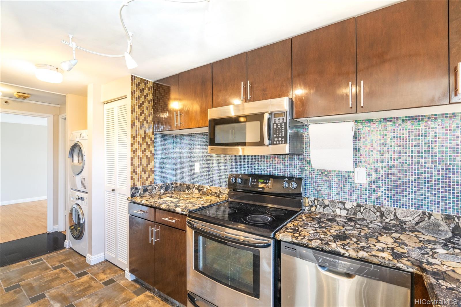 2724 Kahoaloha Lane  Unit 1207