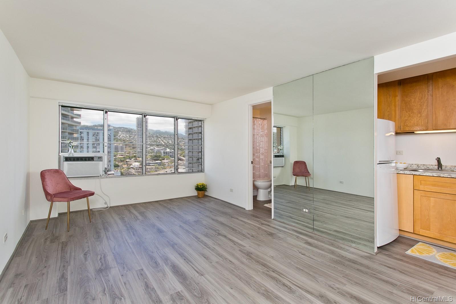 2525 Date Street  Unit 1303