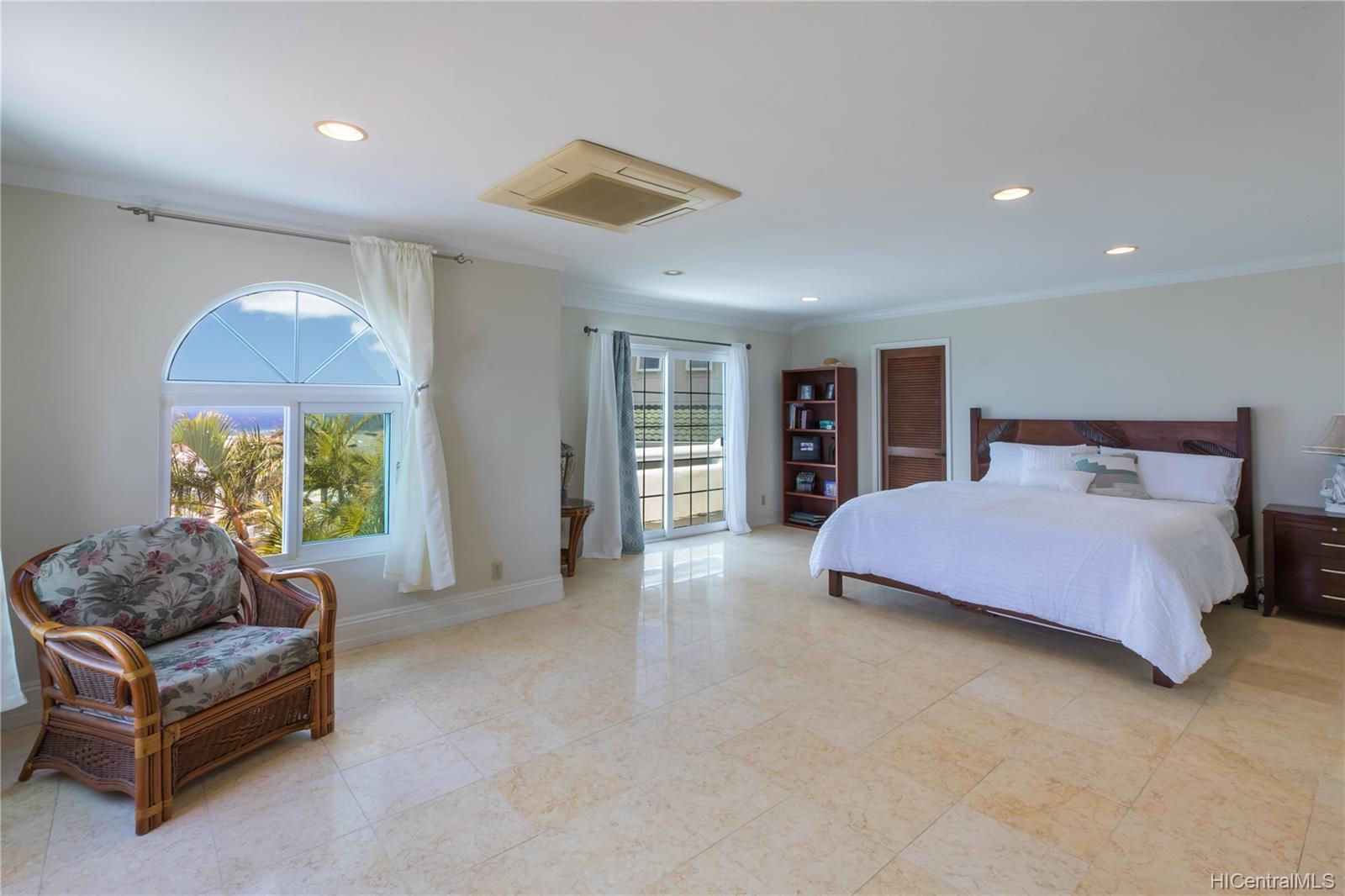 96 Moaniala Place