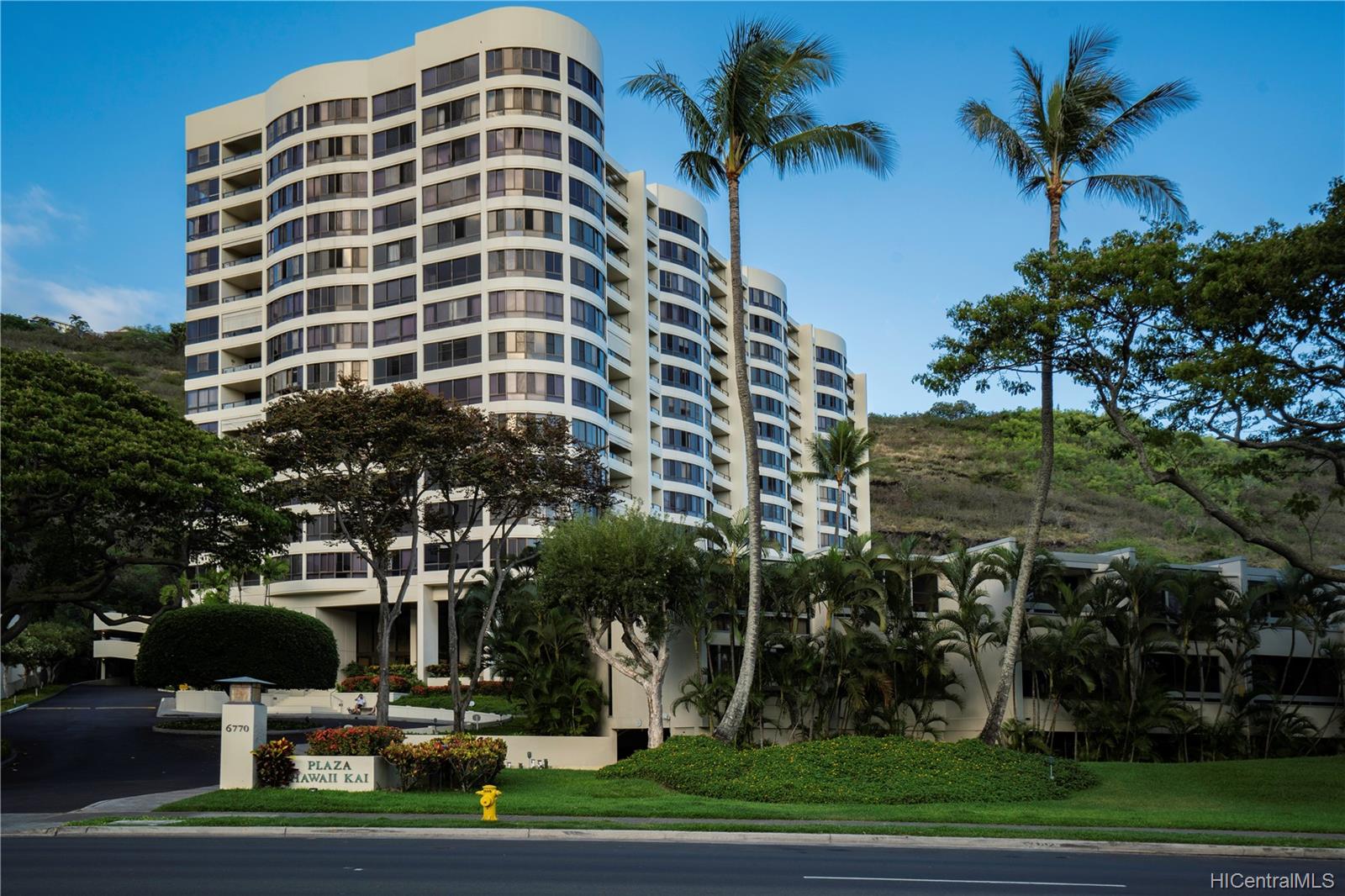 Plaza Hawaii Kai 6770 Hawaii Kai Drive Unit 1006 Honolulu HI 96825 sold