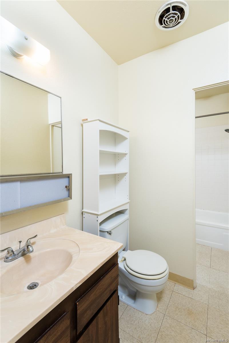 94-615 Kahakea Street  Unit 5B