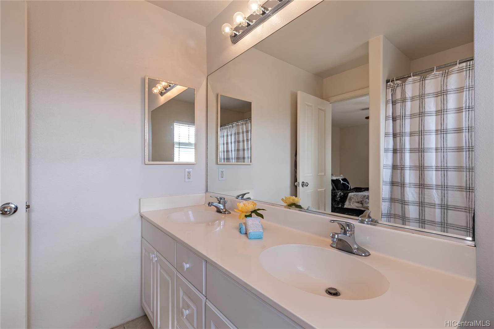 91-1031 Kaimalie Street  Unit 4E2