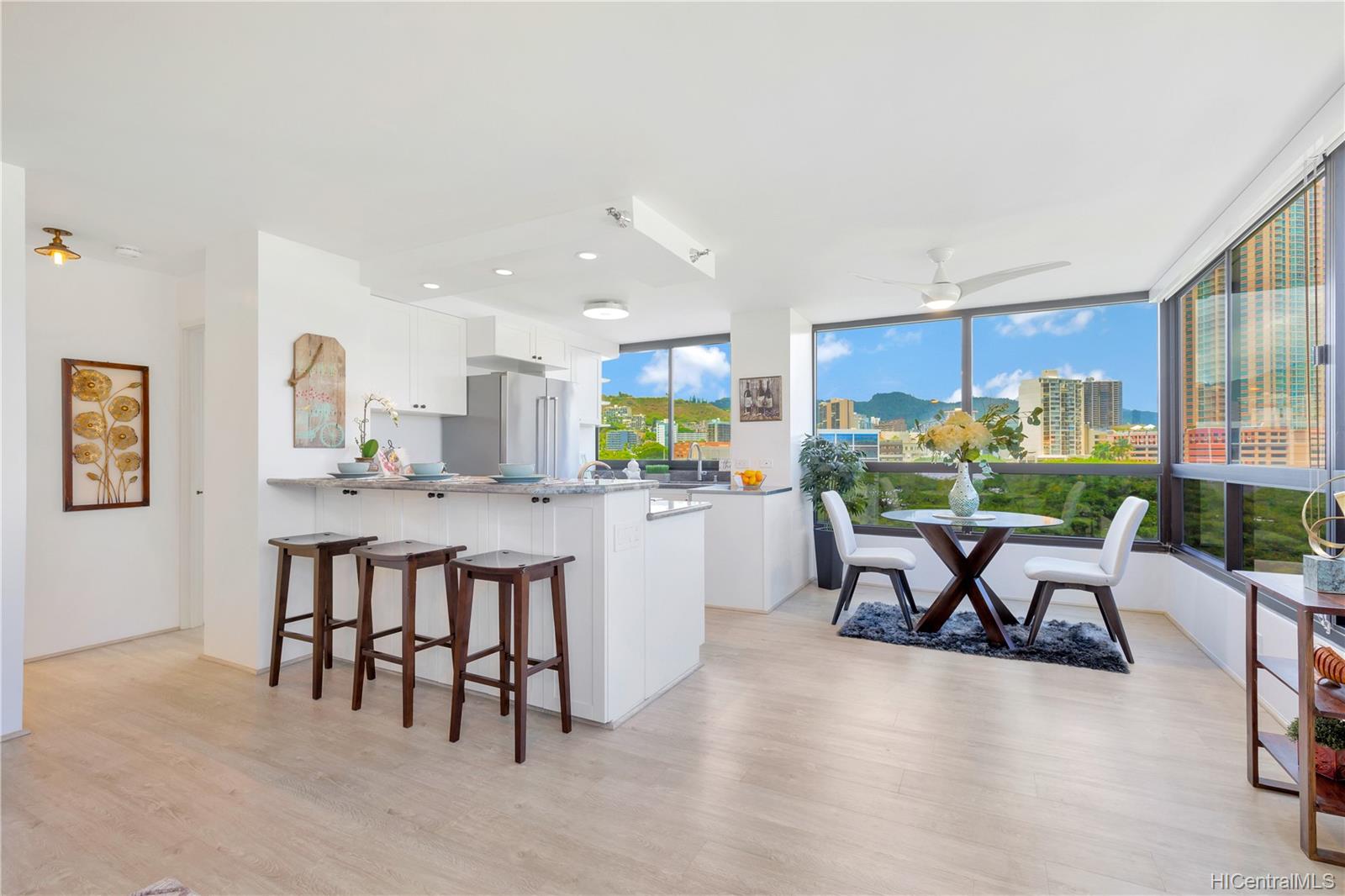 876 Curtis Street  Unit 603