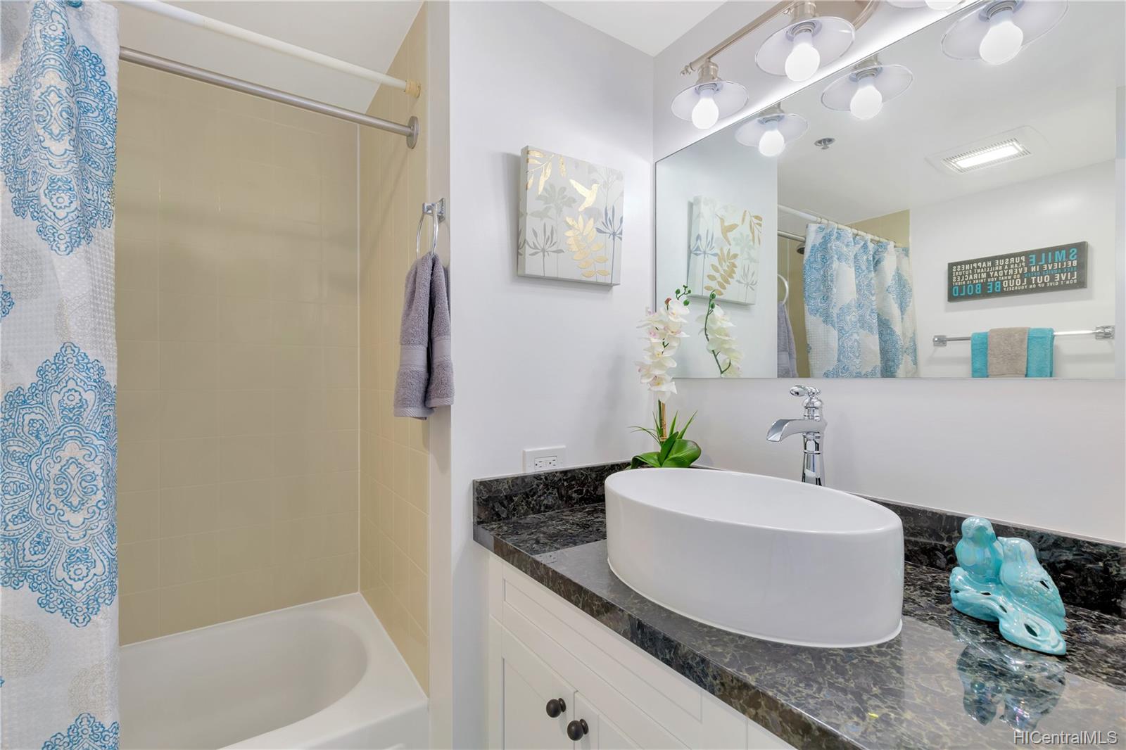 876 Curtis Street  Unit 603