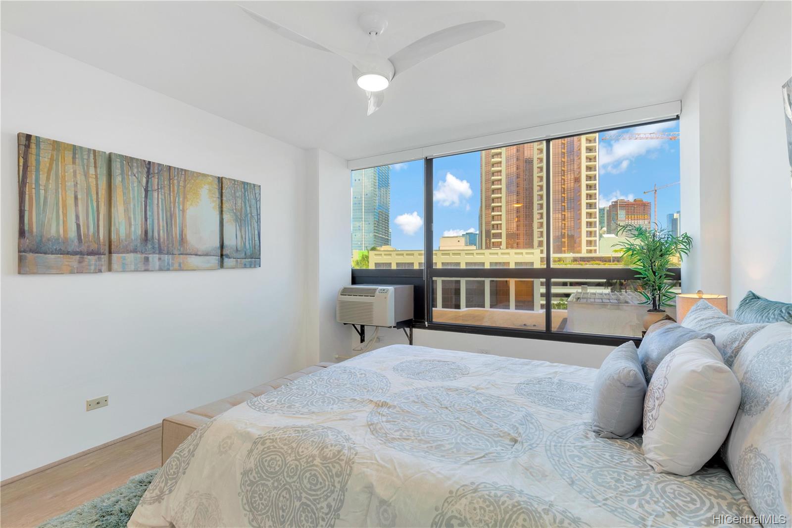 876 Curtis Street  Unit 603