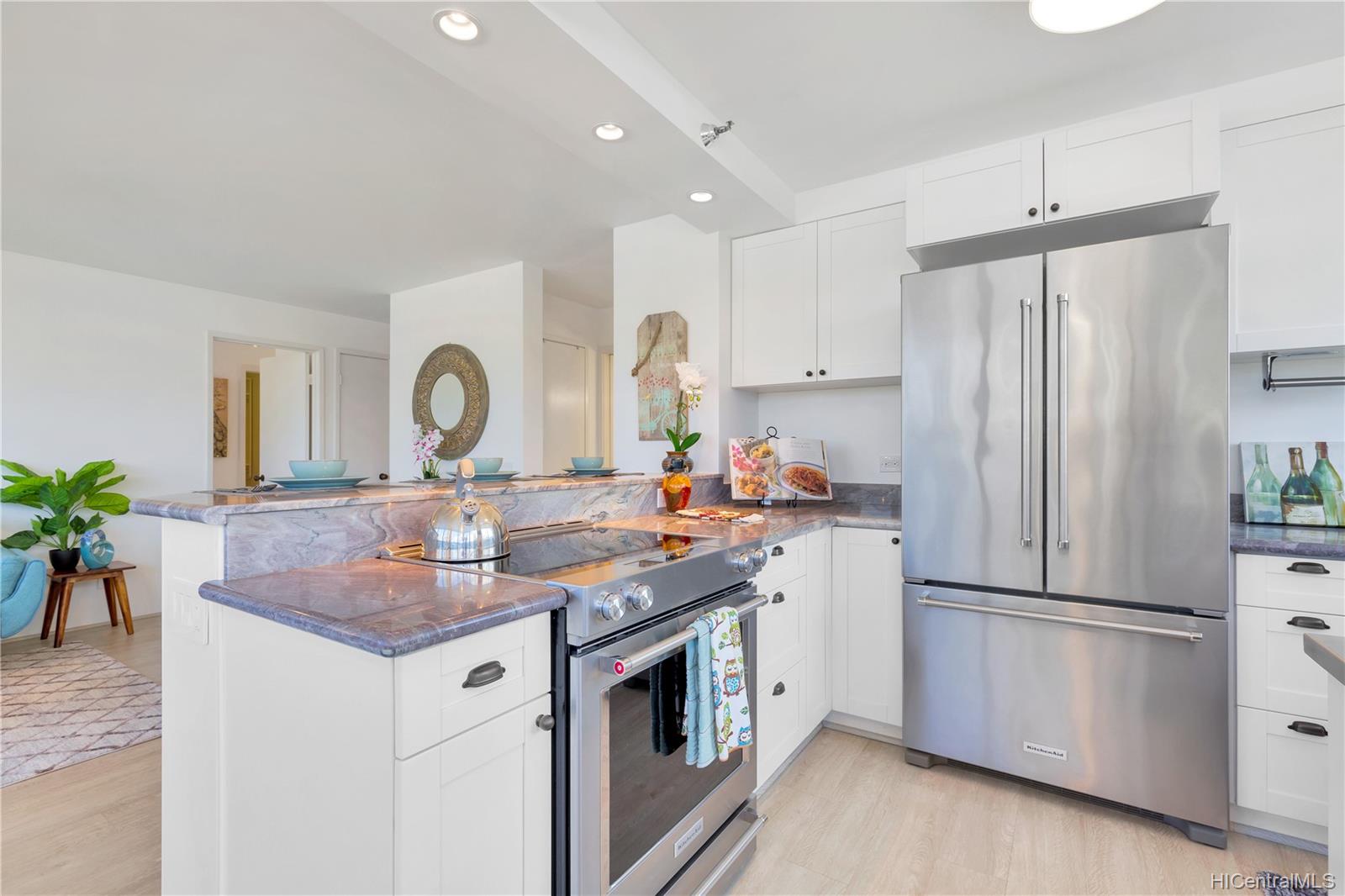 876 Curtis Street  Unit 603