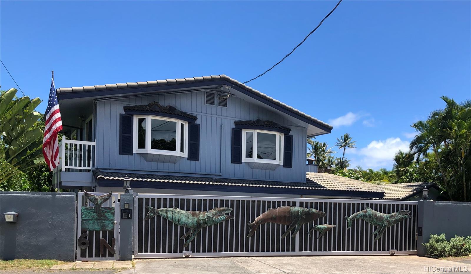 6 North Kalaheo Avenue