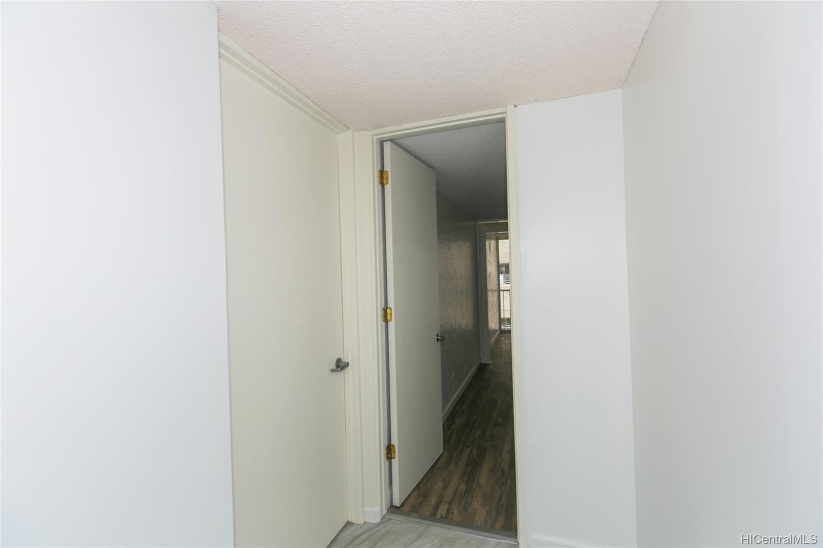 440 Lewers Street  Unit 402