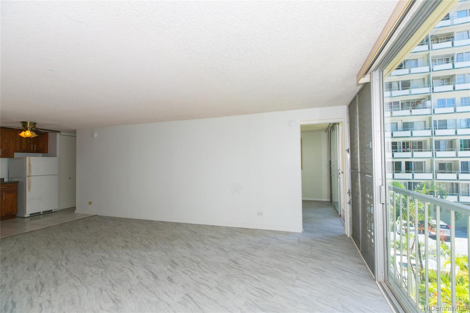 440 Lewers Street  Unit 402