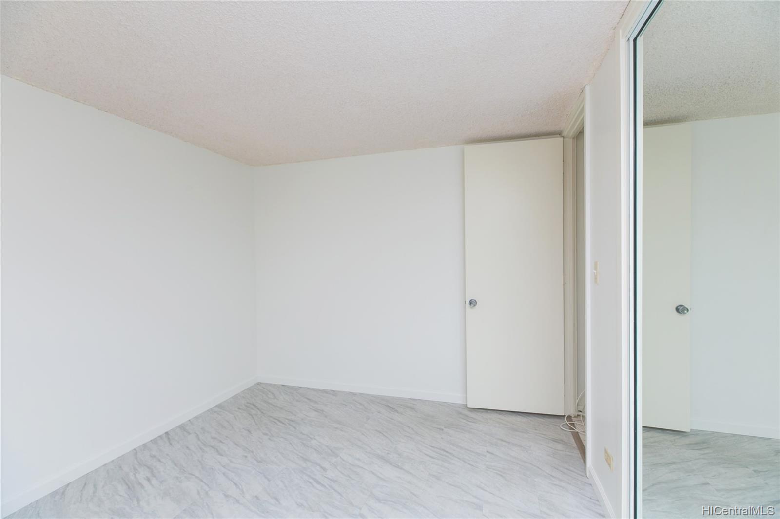 440 Lewers Street  Unit 402