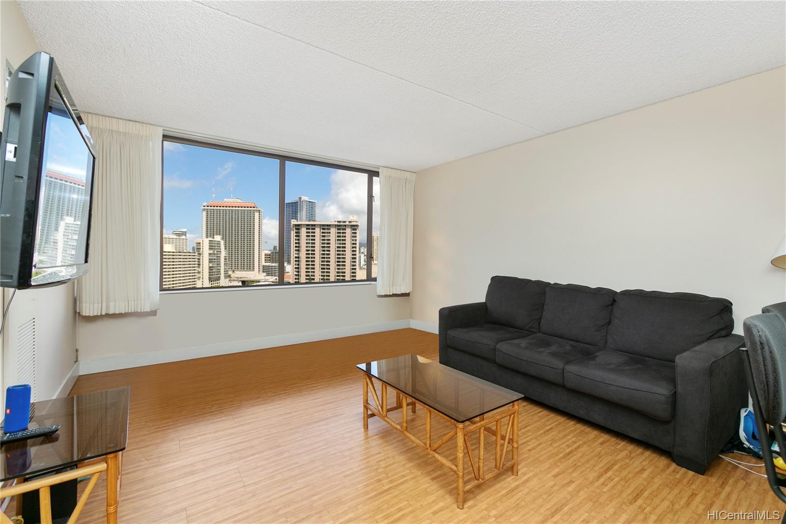 411 Hobron Lane  Unit 1512