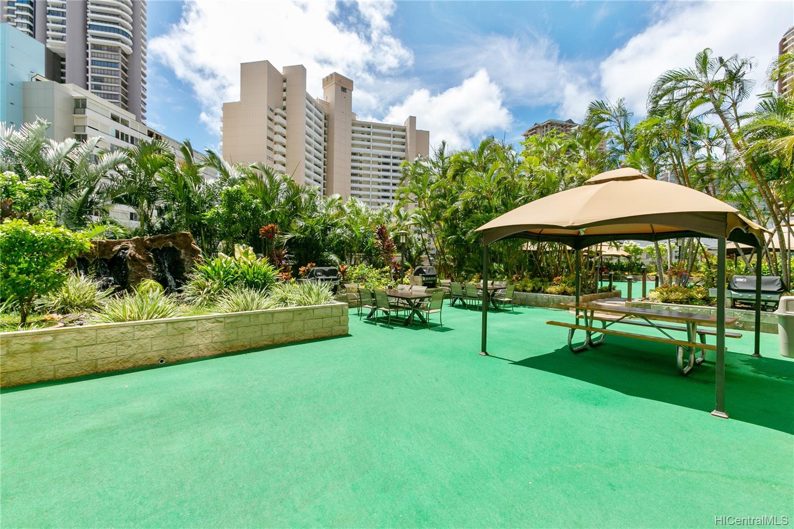 411 Hobron Lane  Unit 1512