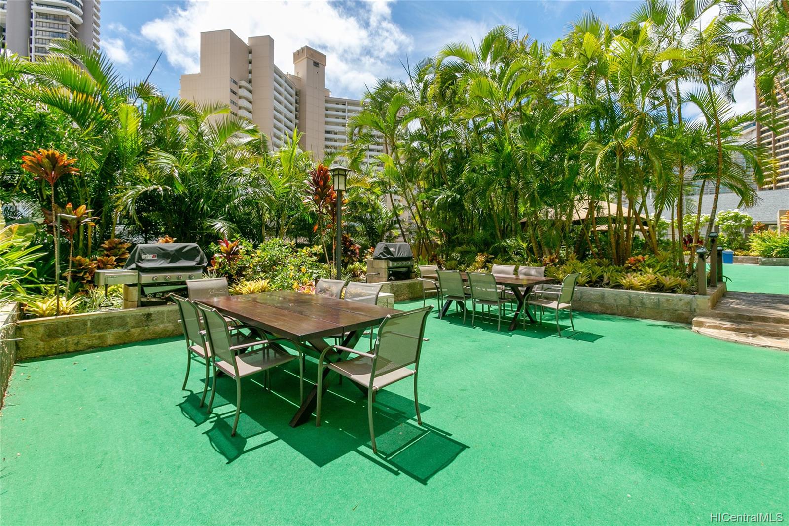 411 Hobron Lane  Unit 1512