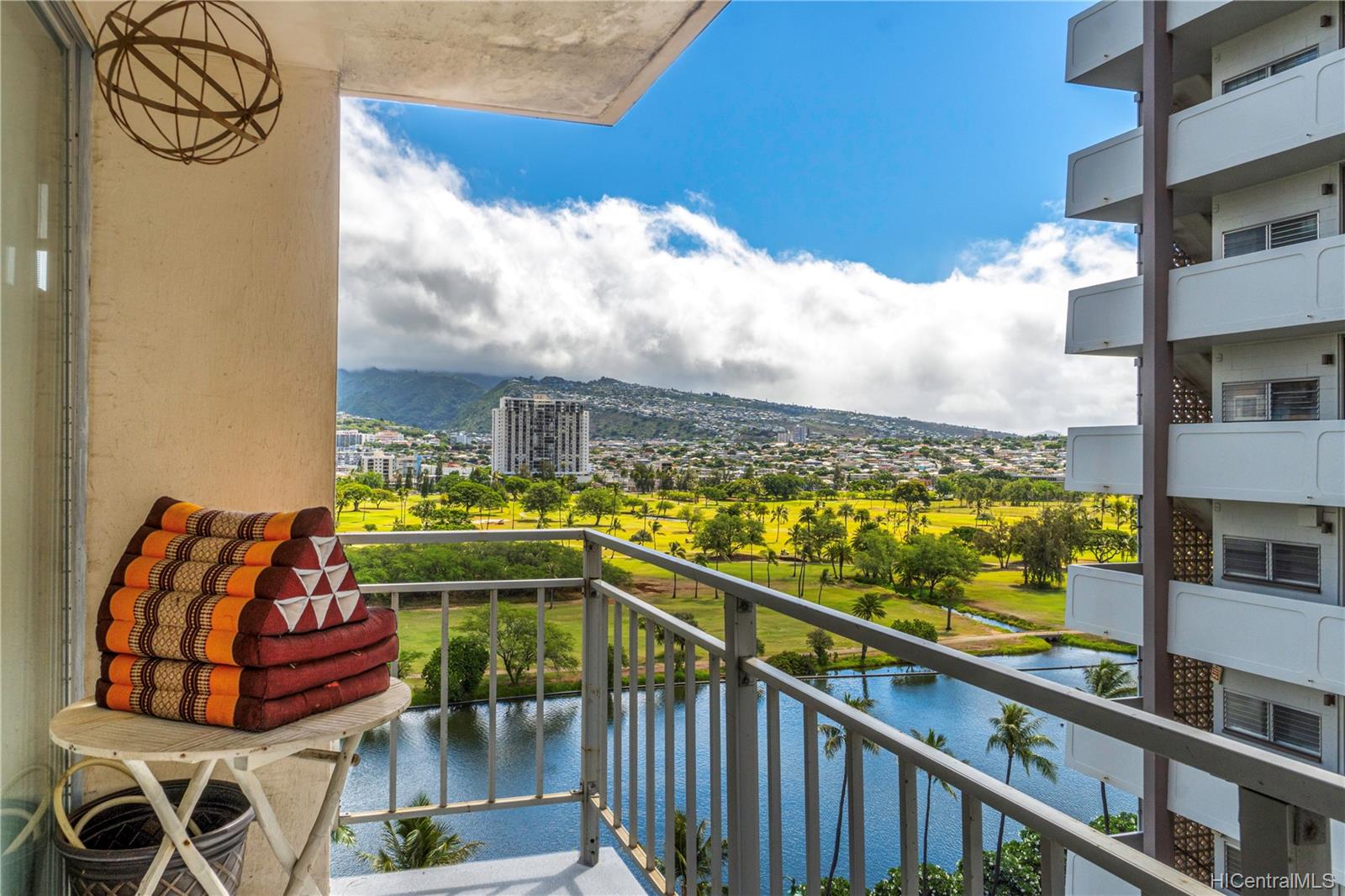 2415 Ala Wai Boulevard  Unit 1202