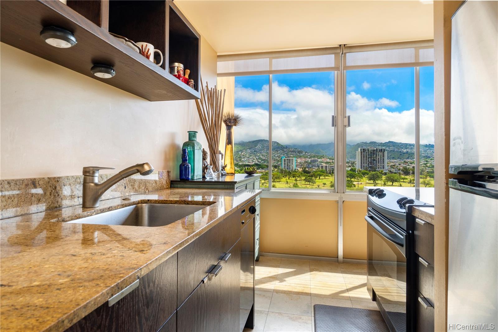 2415 Ala Wai Boulevard  Unit 1202
