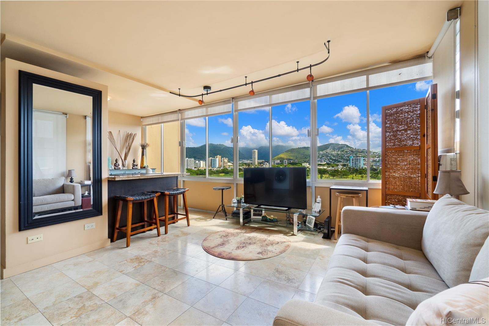 2415 Ala Wai Boulevard  Unit 1202
