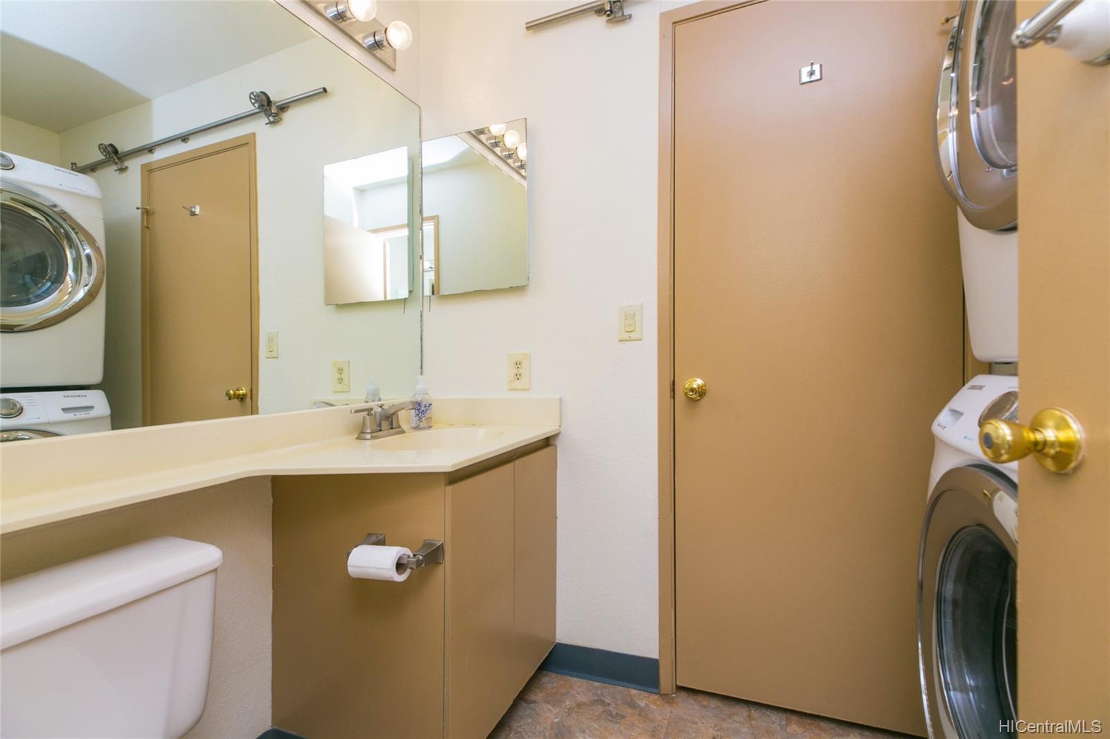 94-1457 Waipio Uka Street  Unit O206