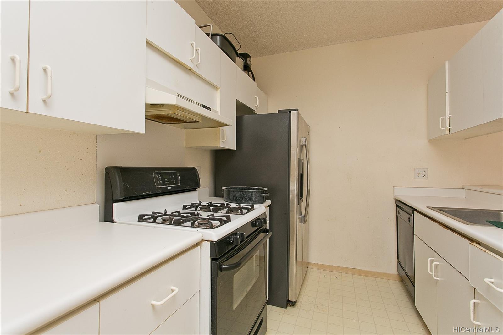 91-609 Puamaeole Street  Unit 34S