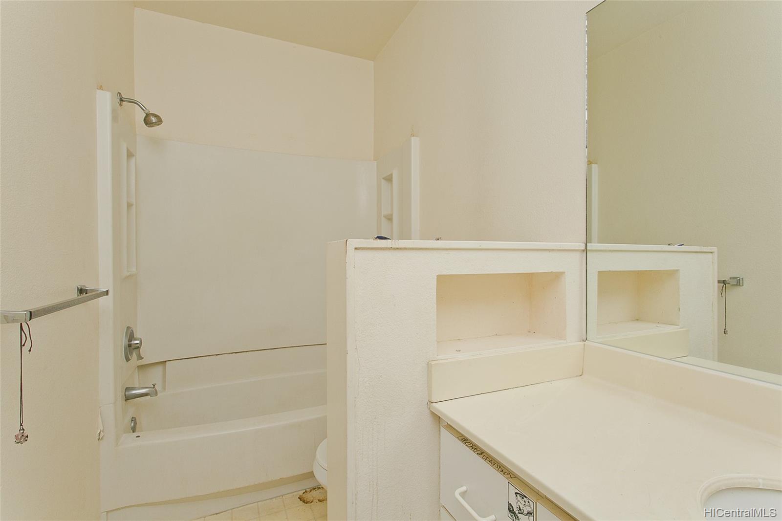 91-609 Puamaeole Street  Unit 34S
