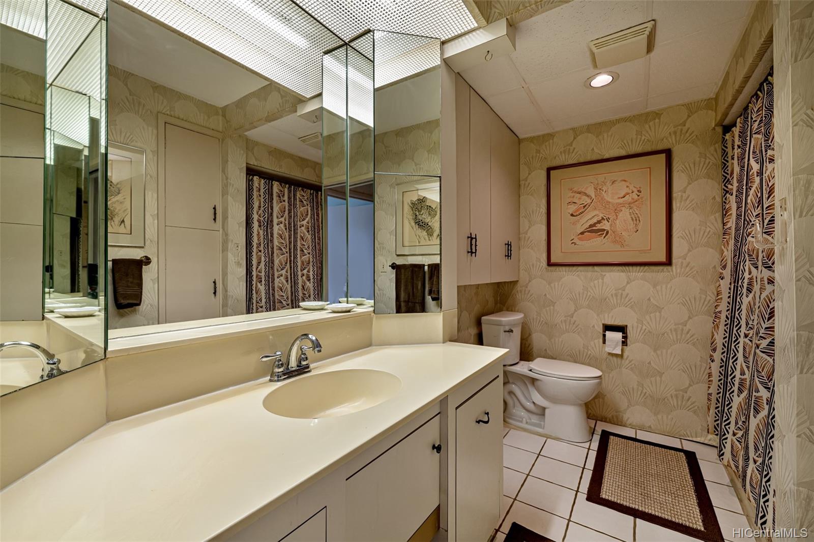2500 Kalakaua Avenue  Unit 503