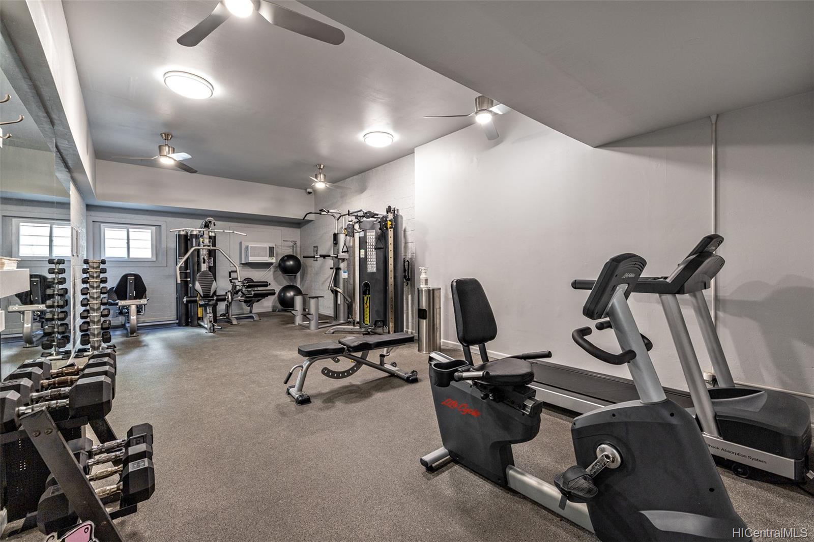 2500 Kalakaua Avenue  Unit 503