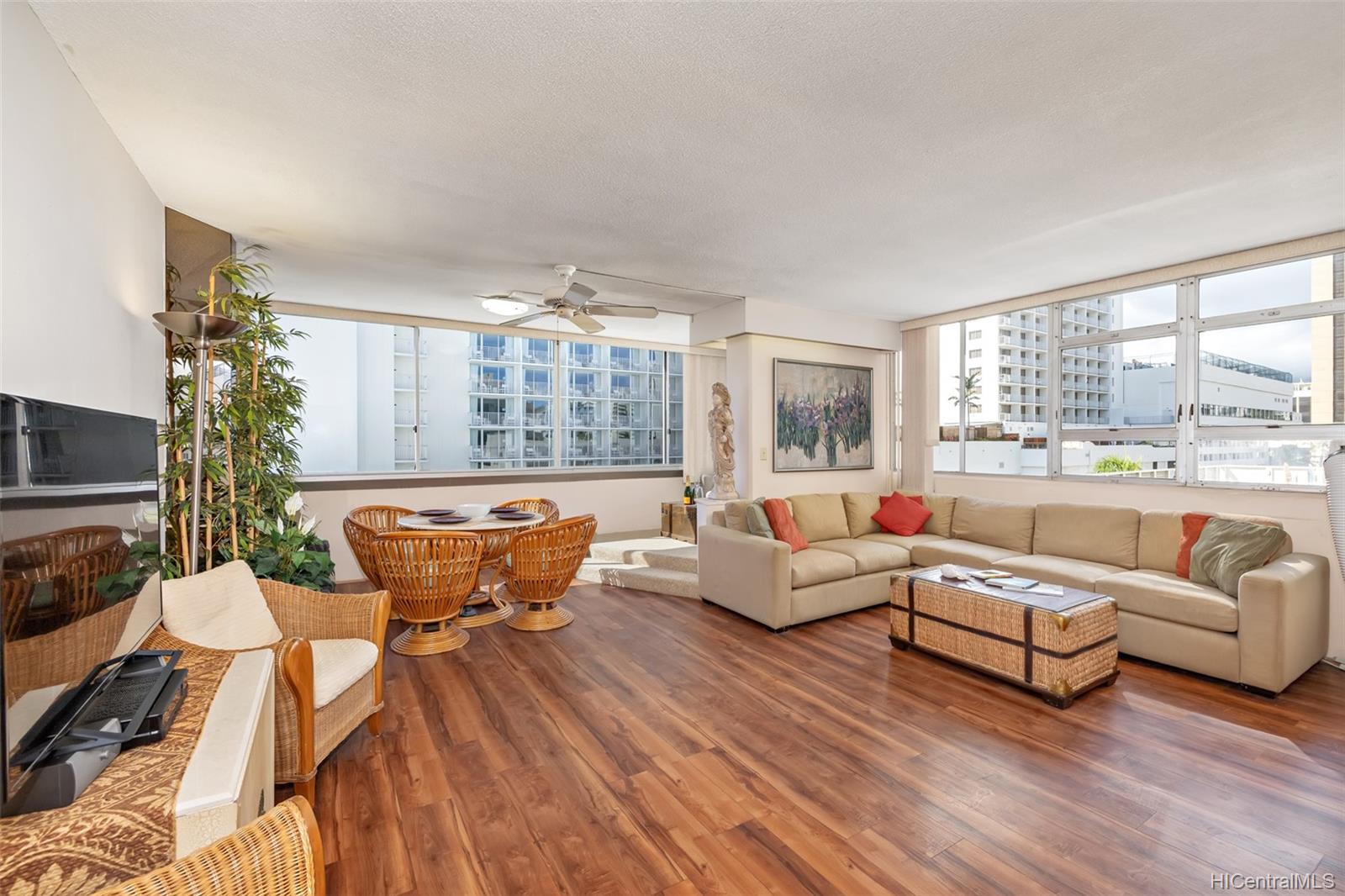 2500 Kalakaua Avenue  Unit 503