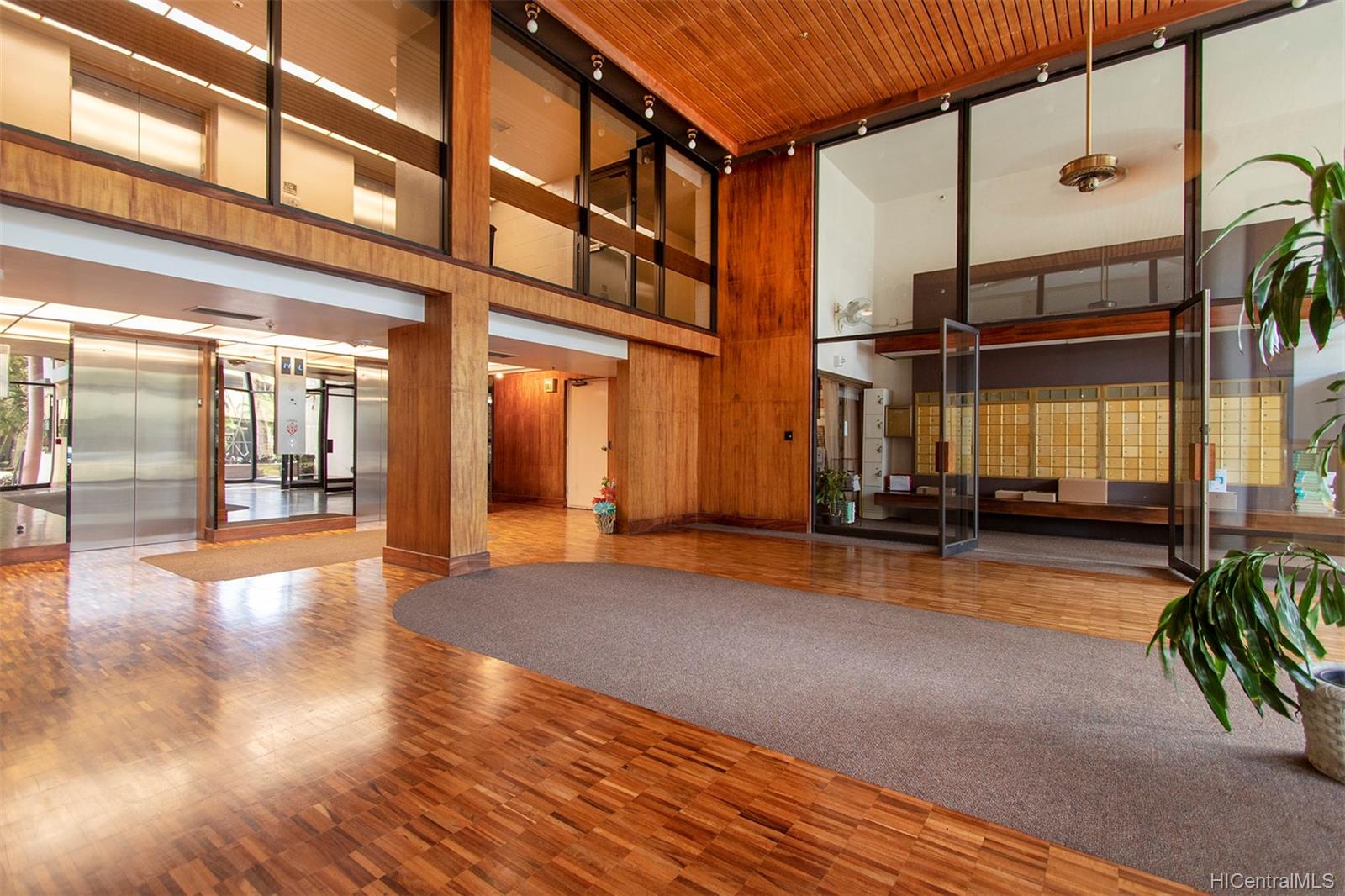 2724 Kahoaloha Lane  Unit 1207