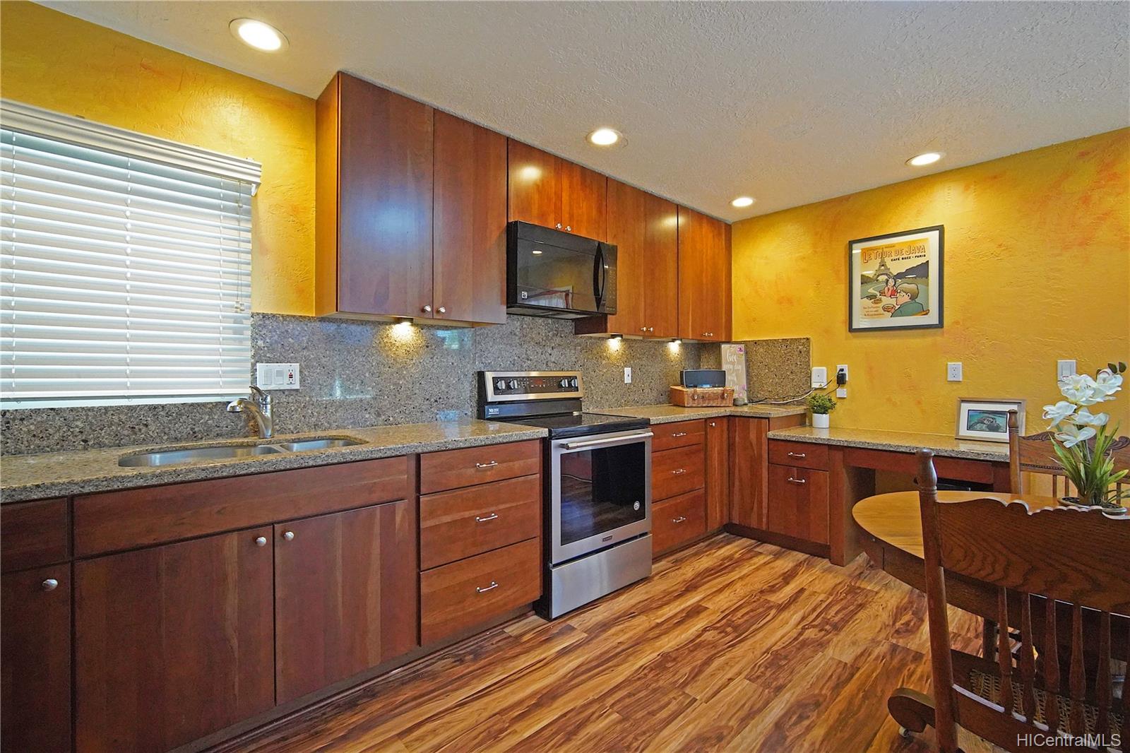 340 Manono Street  Unit 2