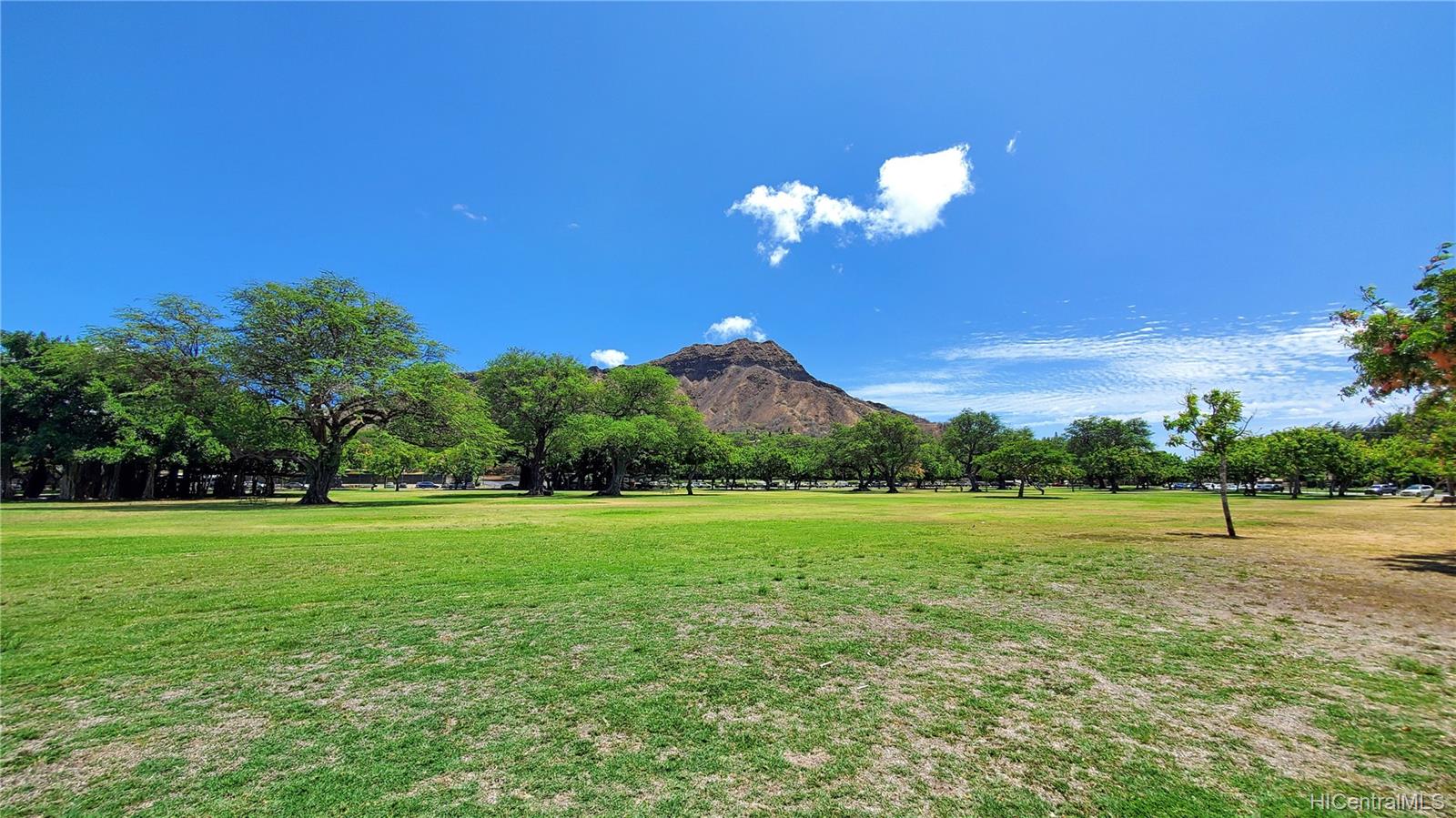 2895 Kalakaua Avenue  Unit 506
