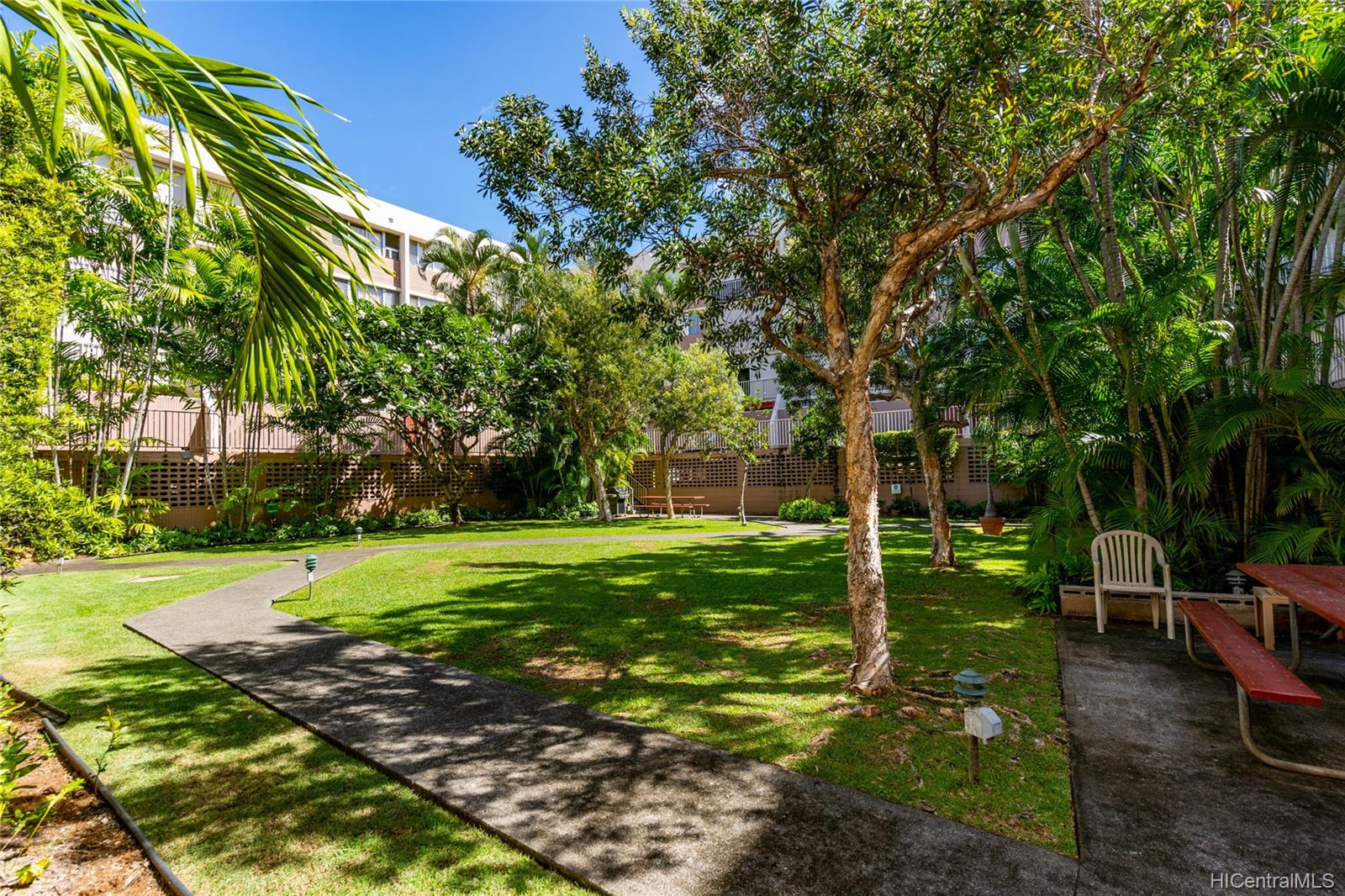 1634 Nuuanu 1634 Nuuanu Avenue Unit 302 Honolulu HI 96817 sold on 0217