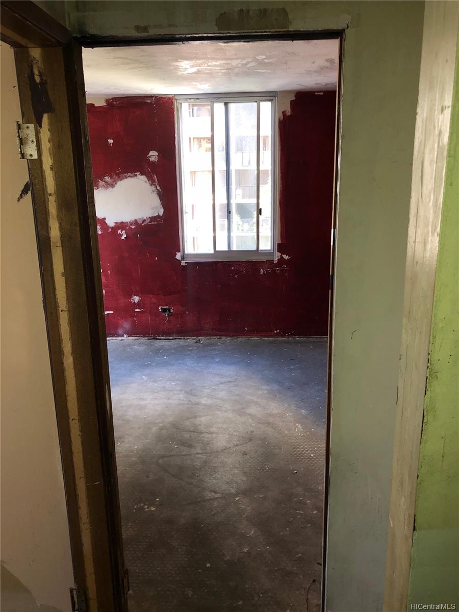 2740 Kuilei Street  Unit 706