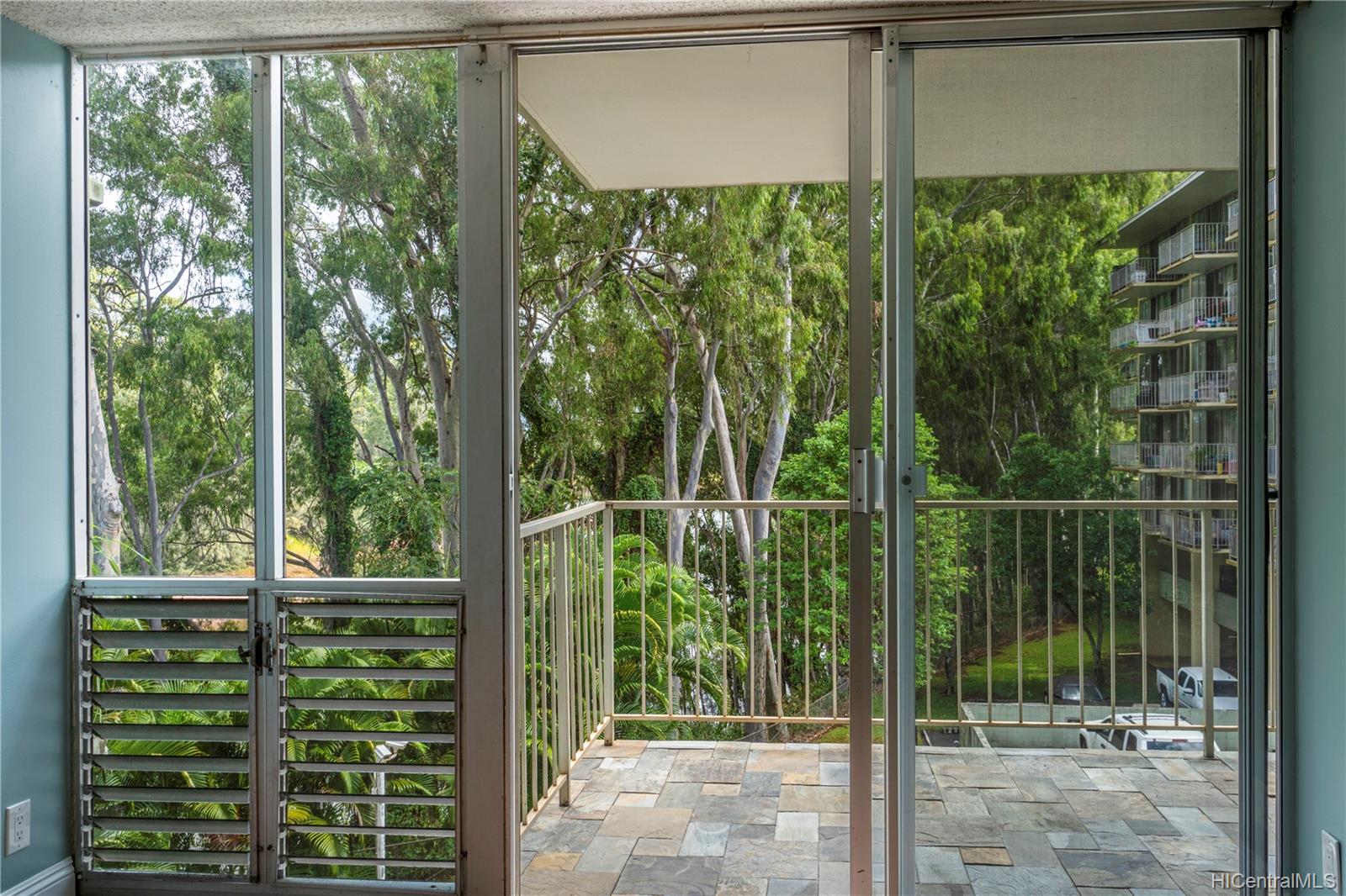 1600 Wilikina Drive  Unit B402