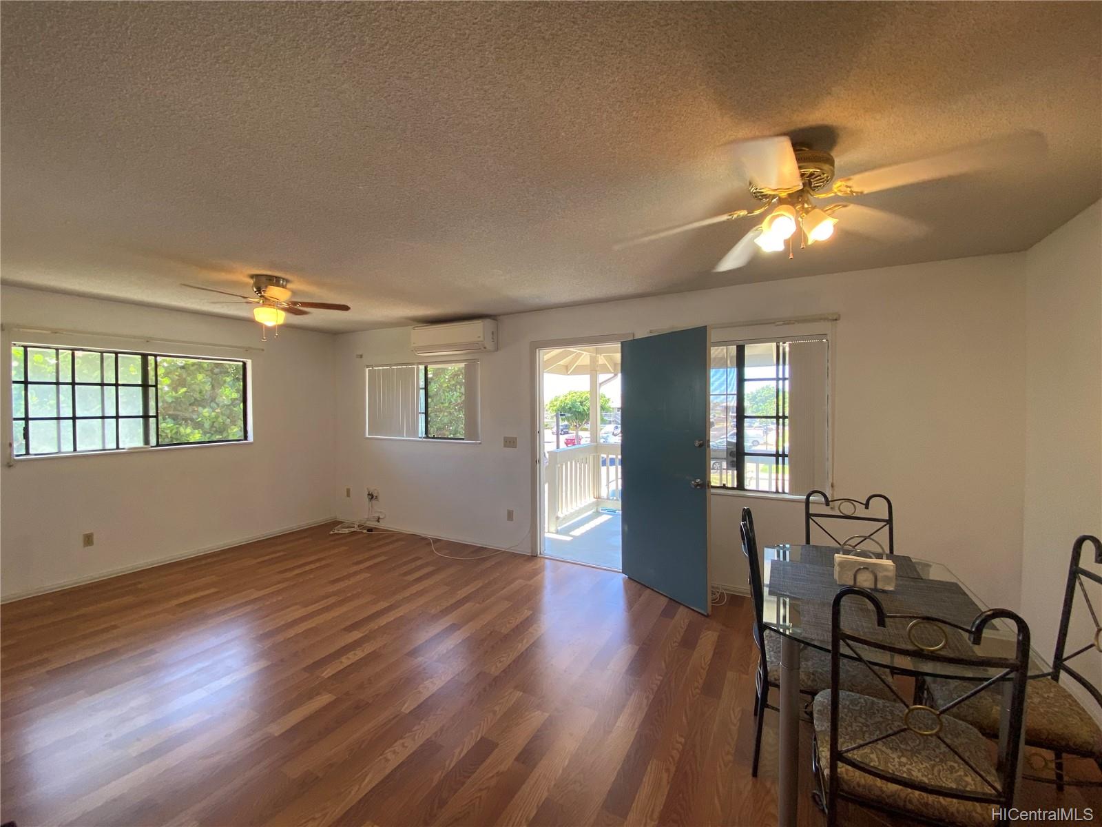 91-1032 Kaiau Avenue  Unit 8E