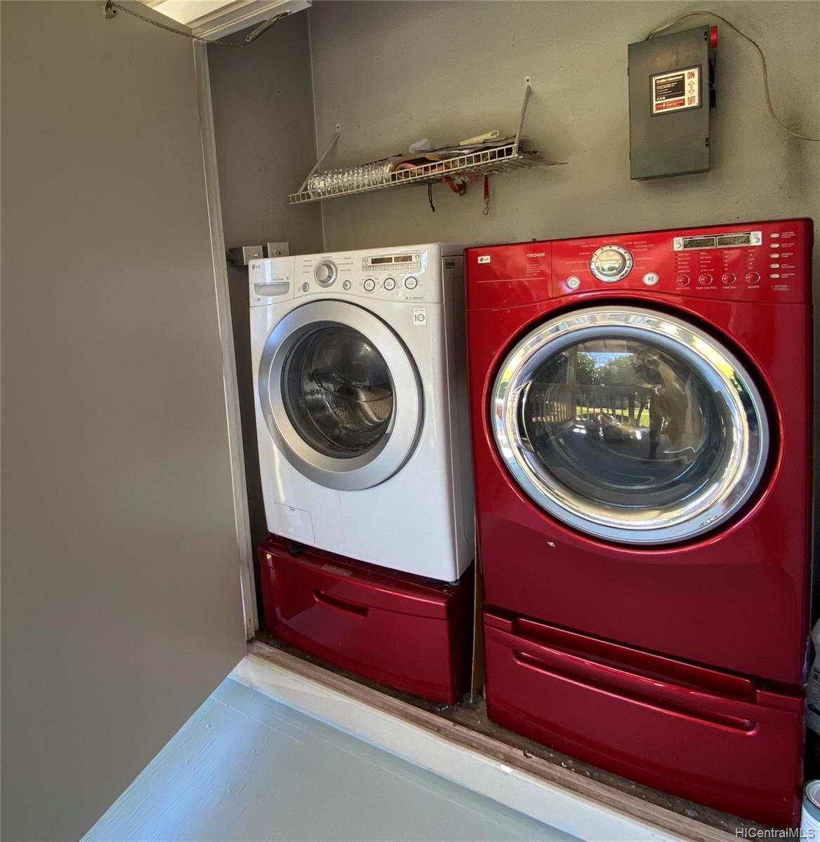 91-1032 Kaiau Avenue  Unit 8E